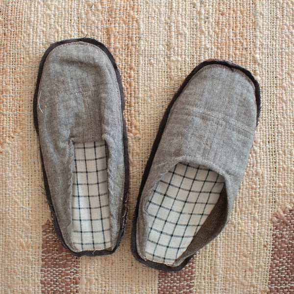 linen slippers